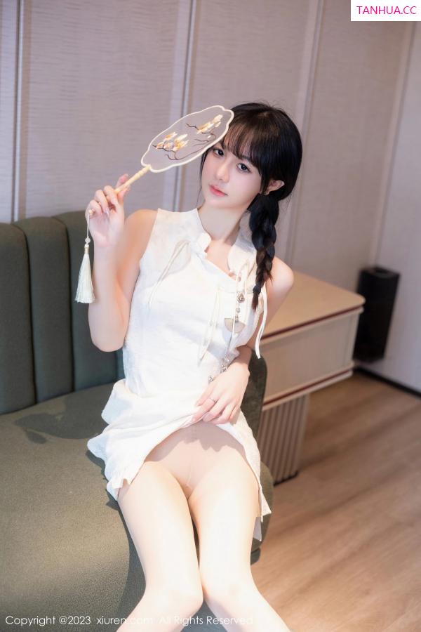   [XiuRen]高清写真图 2023.05.26 No.6813 幼幼 旗袍美腿第21张图片